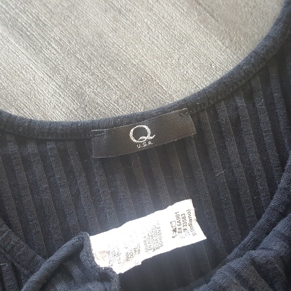 Black Ribbed Q Asymmetrical Mini - Picture 3 of 3